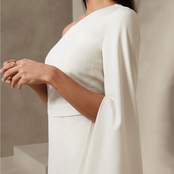 Banana Republic CREPE ONE-SLEEVE JUMPSUIT 12P • EUC - Used Only Once - Picture 4 of 5